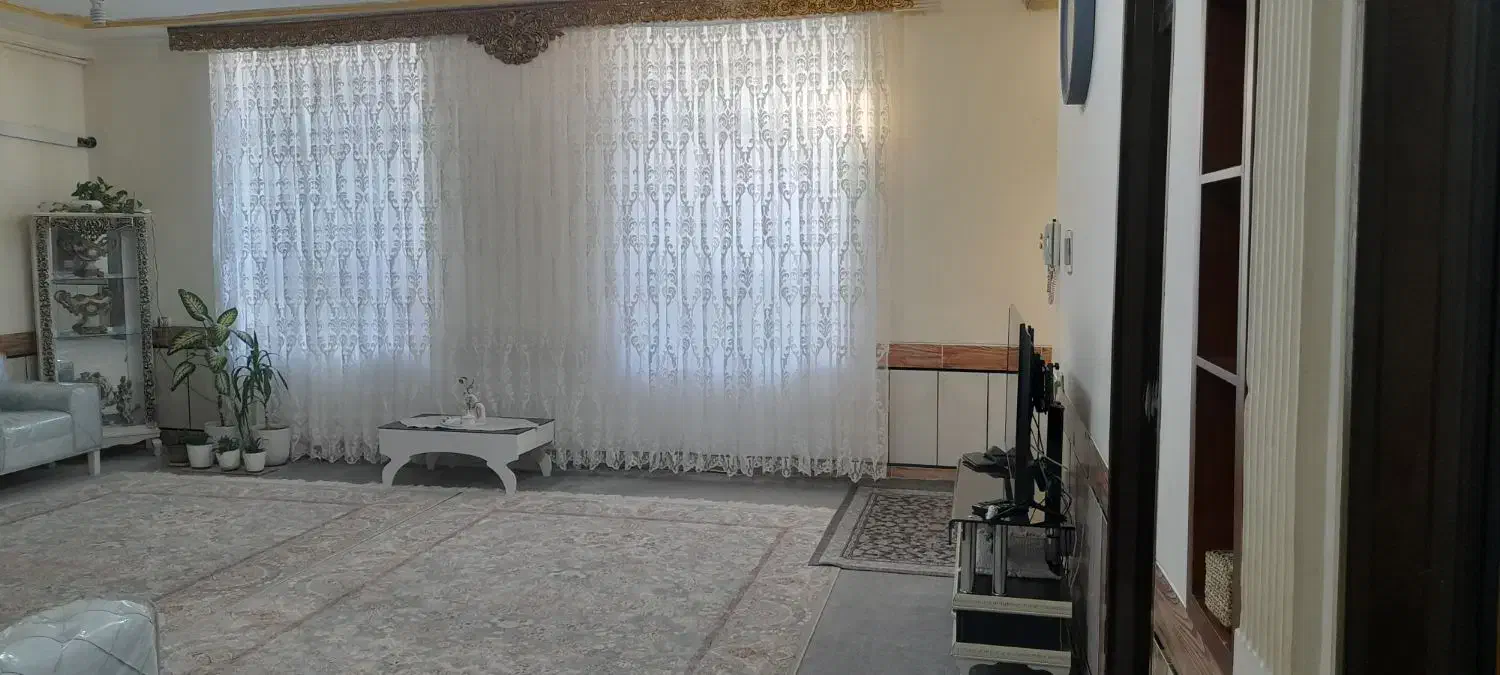 فروش منزل ویلایی|فروش خانه و ویلا|زرین آباد, |دیوار