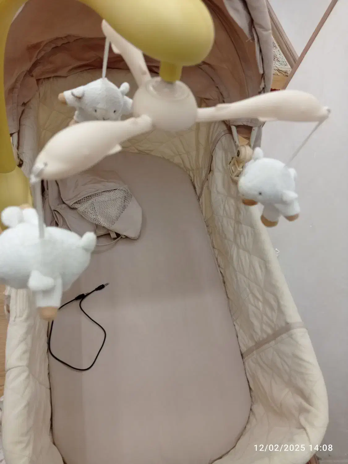 تخت،روروک،کریر .رنگ کرم|اسباب و اثاث بچه|کرج, حصارک پایین|دیوار