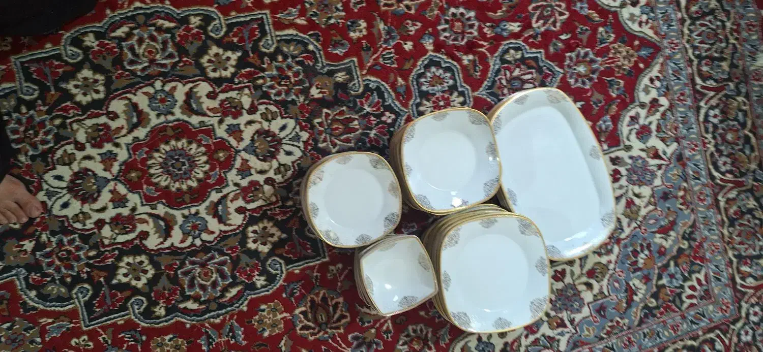فروش سرویس چینی  18 نفره|ظروف سرو و پذیرایی|بندر ماهشهر, |دیوار