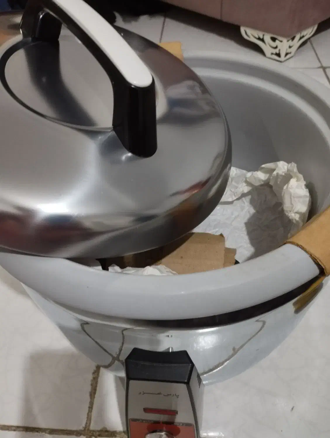 پلوپز ۱۵ نفره|ظروف پخت‌وپز|اندیشه, اندیشه فاز ۲|دیوار