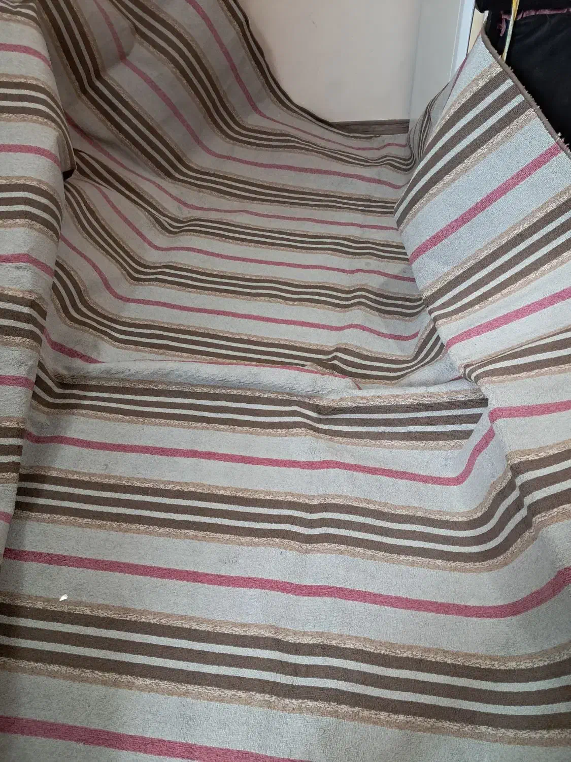 موکت 12 متری کاملا سالم جنس عالی|موکت|اصفهان, شفق|دیوار