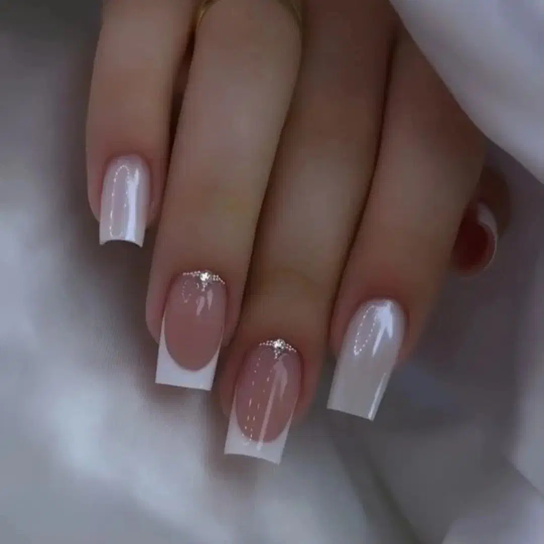 کاشت ناخن|خدمات آرایشگری و زیبایی|مشهد, رضاشهر|دیوار