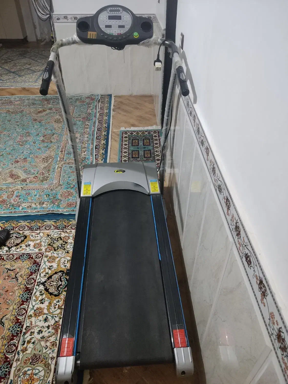 تردمیل|تجهیزات ورزشی|بوئین زهرا, |دیوار