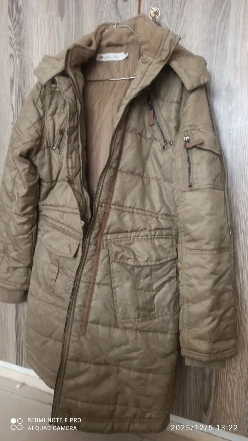 کاپشن|لباس|قم, نیروگاه|دیوار