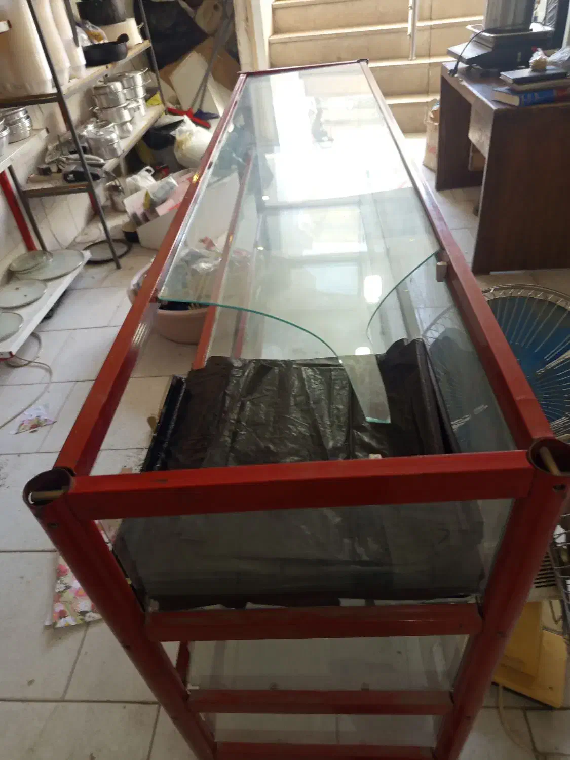 میز ویترین|بوفه، ویترین، کنسول|یزد, |دیوار