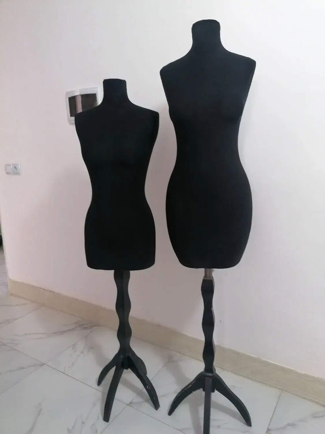 مانکن، چوبکار، آویز|فروشگاه و مغازه|صدرا-فارس, فاز ۲|دیوار