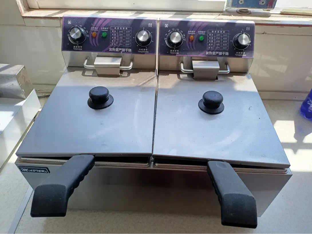 تجهیزات کافه کاملا نو زیر قیمت با ضمانت|کافیشاپ و رستوران|فشم, |دیوار