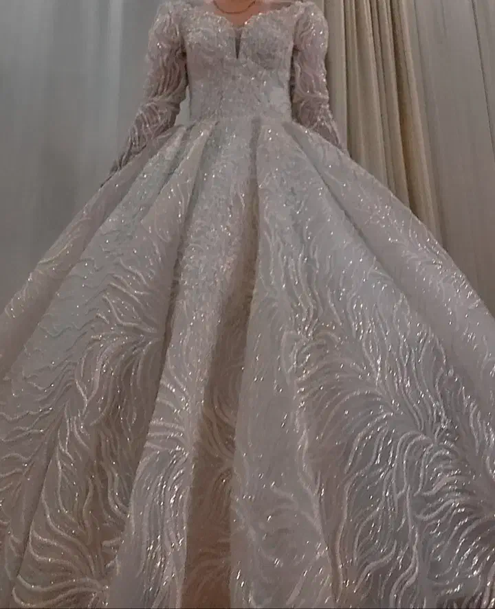 لباس عروس شیک|لباس|کاشان, کارگر|دیوار