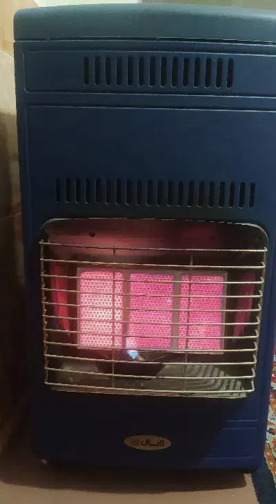 دوعد بخاری یکی کپسولی و یکی گاز شهری|بخاری، هیتر، شومینه|دهلران, |دیوار