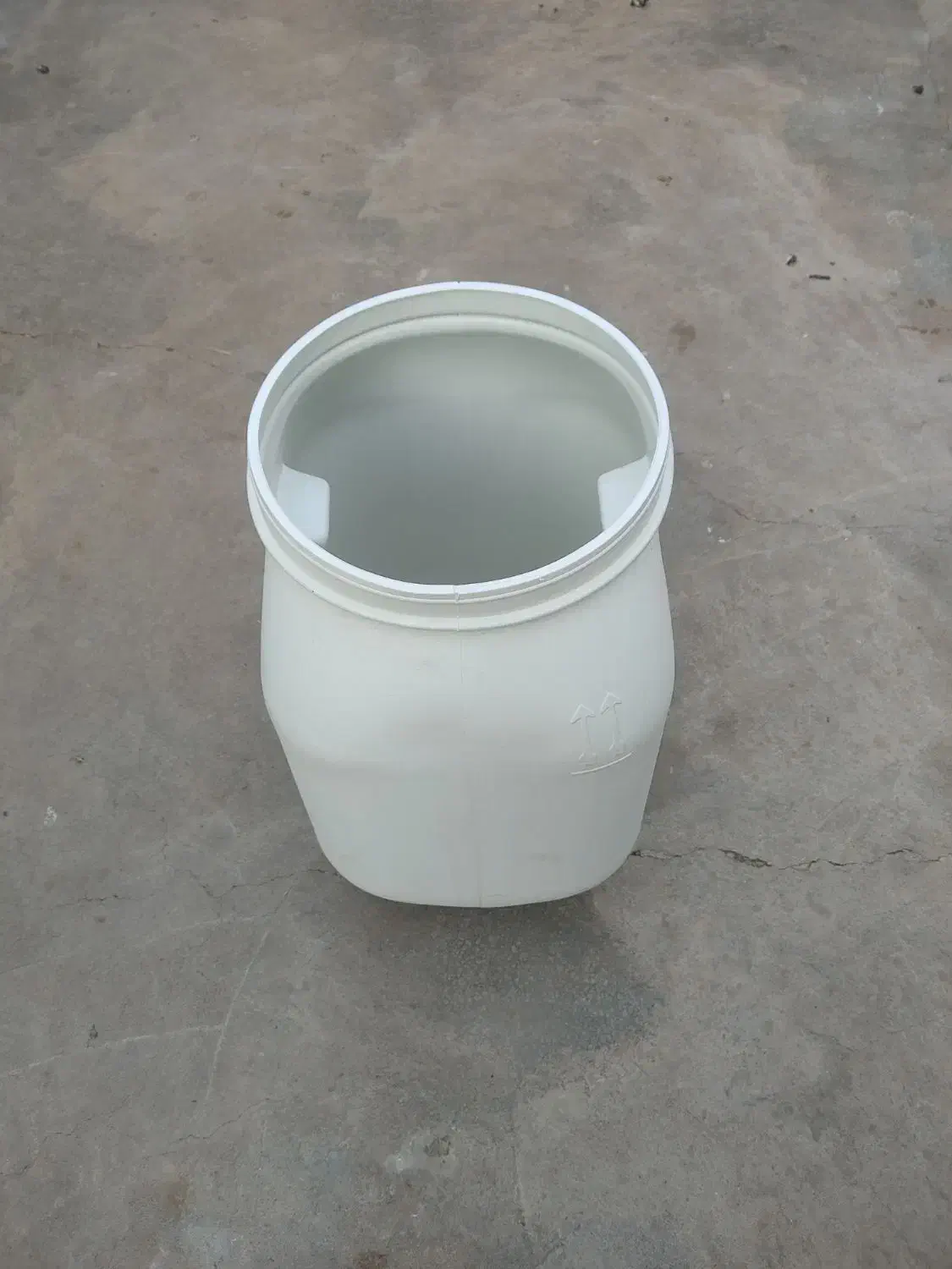 بشکه تمیز و نو|ظروف نگهدارنده، پلاستیکی، یکبارمصرف|مسجد سلیمان, |دیوار