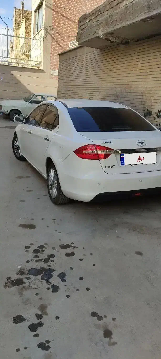 جک j5 اتومات|خودرو سواری و وانت|اصفهان, برازنده|دیوار