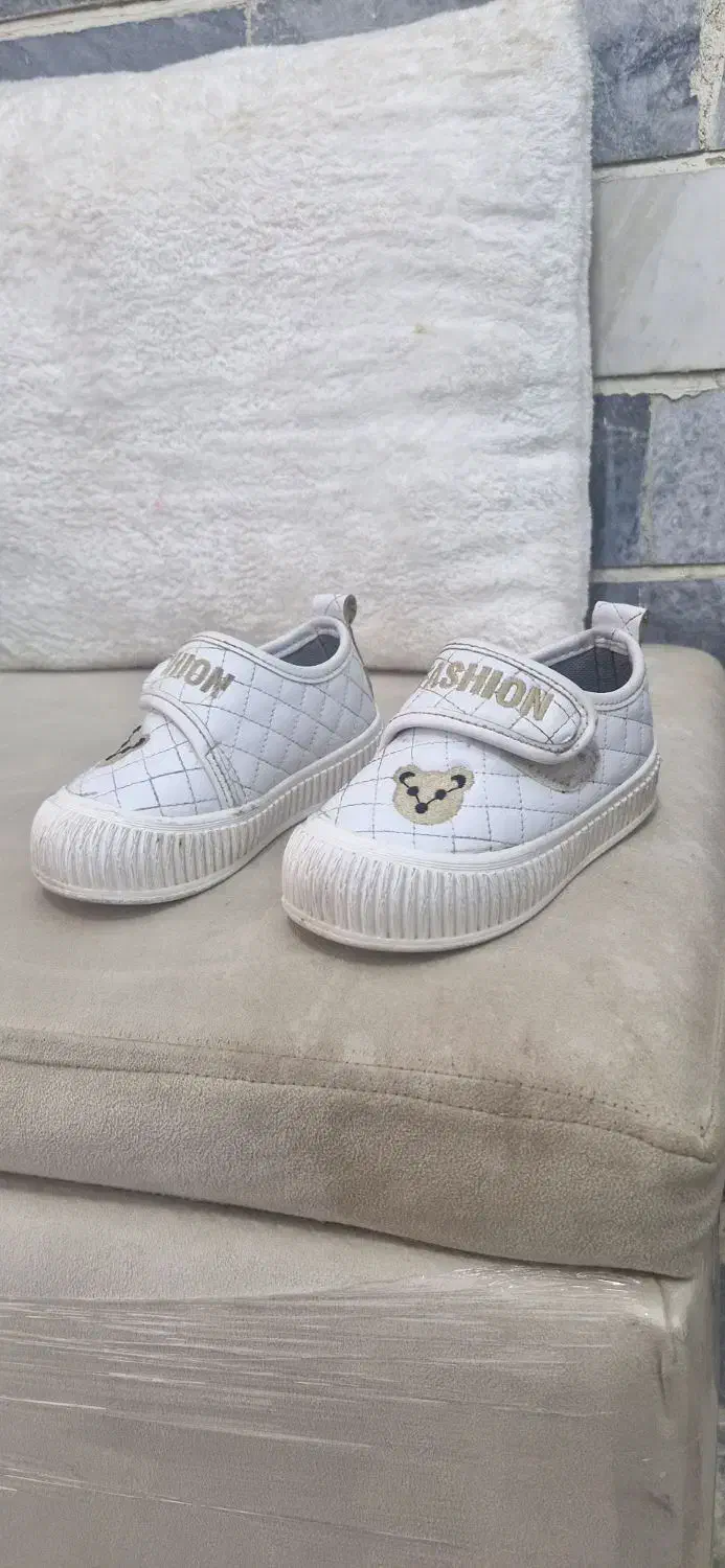 کفش بچگانه|کفش و لباس بچه|اقبالیه, |دیوار