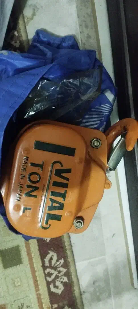 جرثقیل یک تنی زنجیری|ابزارآلات|بروجرد, |دیوار