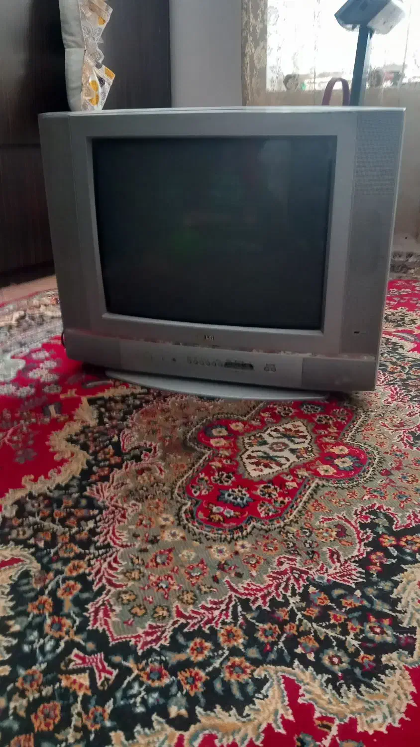 تلویزون درحد نو|تلویزیون و پروژکتور|تربت‌حیدریه, کلاته توکلی|دیوار