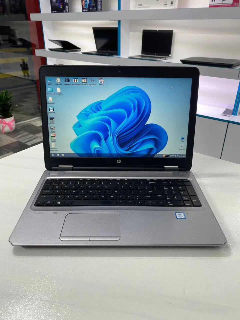 لپتاپ حرفه ای و مهندسی HP CORE i5 نسل ششم|رایانه همراه|تبریز, |دیوار