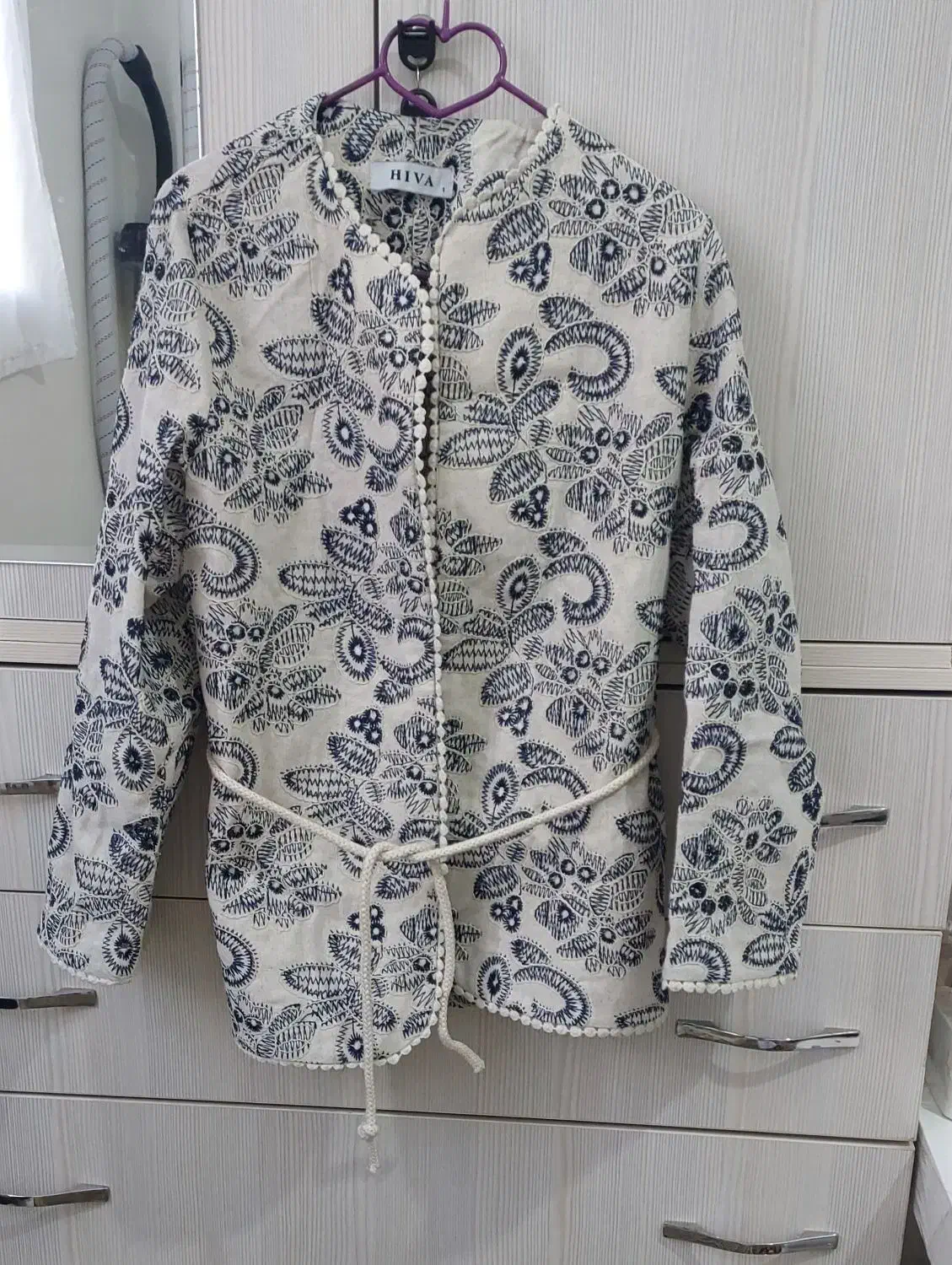 مانتو|لباس|تهران, خاک سفید|دیوار