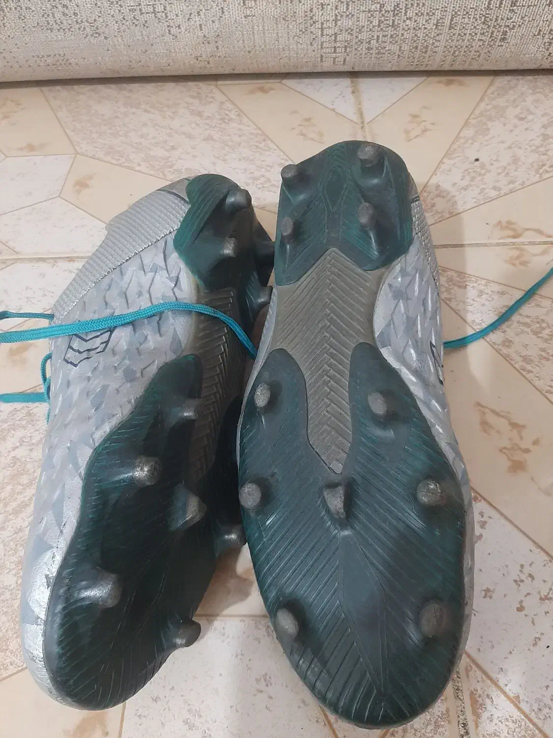 استوک فوتبال و توپ فوتبال|کیف، کفش، کمربند|ساوه, |دیوار