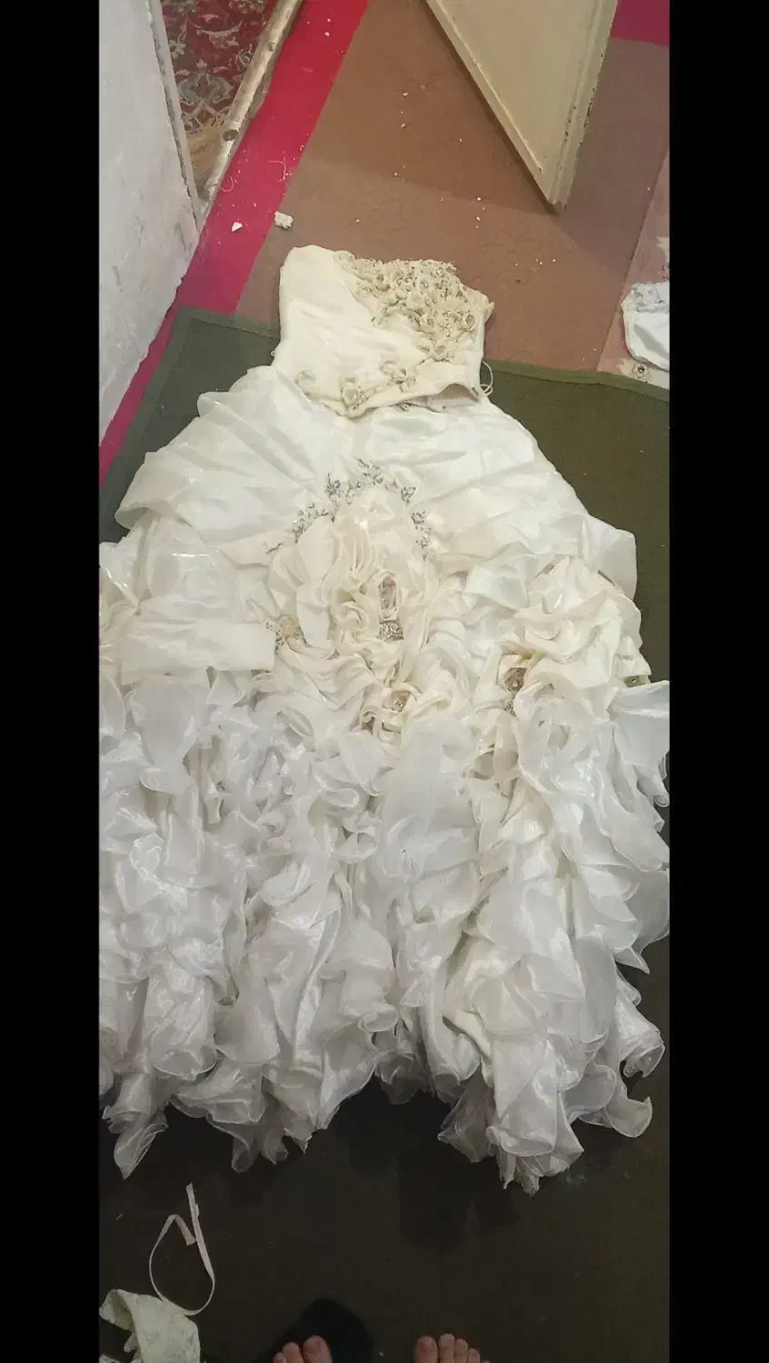 لباس عروس|لباس|تبریز, |دیوار