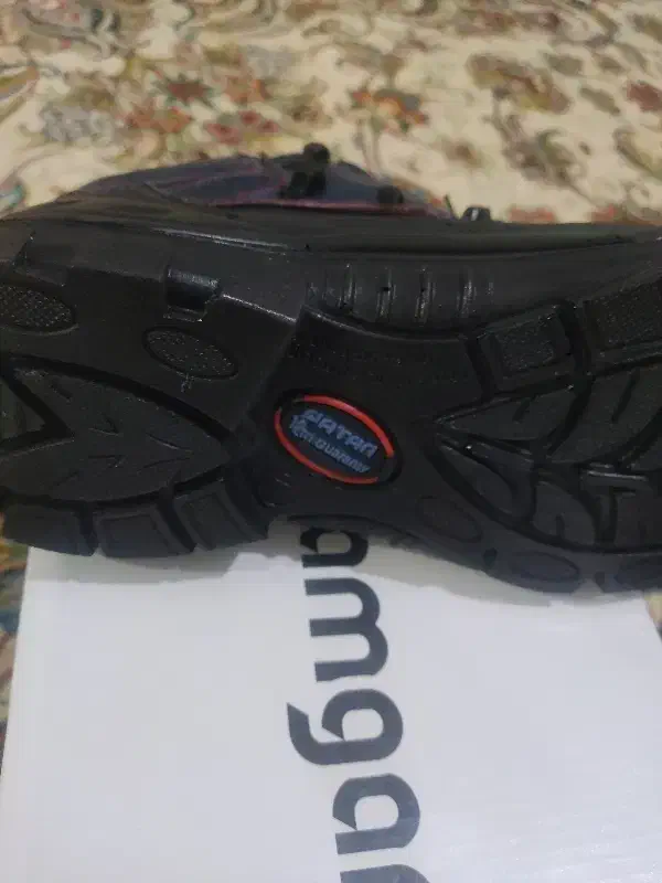 پوتین کفش کار|کیف، کفش، کمربند|خوی, |دیوار