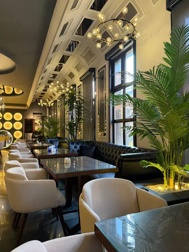 استخدام منشی صندوقدار (خانم)شیفتی|استخدام خدمات فروشگاه و رستوران|اردبیل, |دیوار