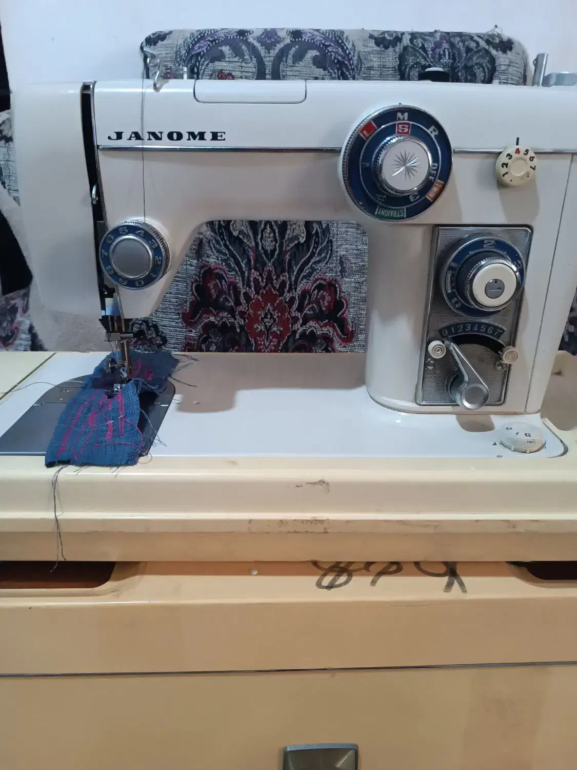 چرخ خیاطی 801 سالم و هیچ خرابی|چرخ خیاطی و ریسندگی|بندر ماهشهر, |دیوار