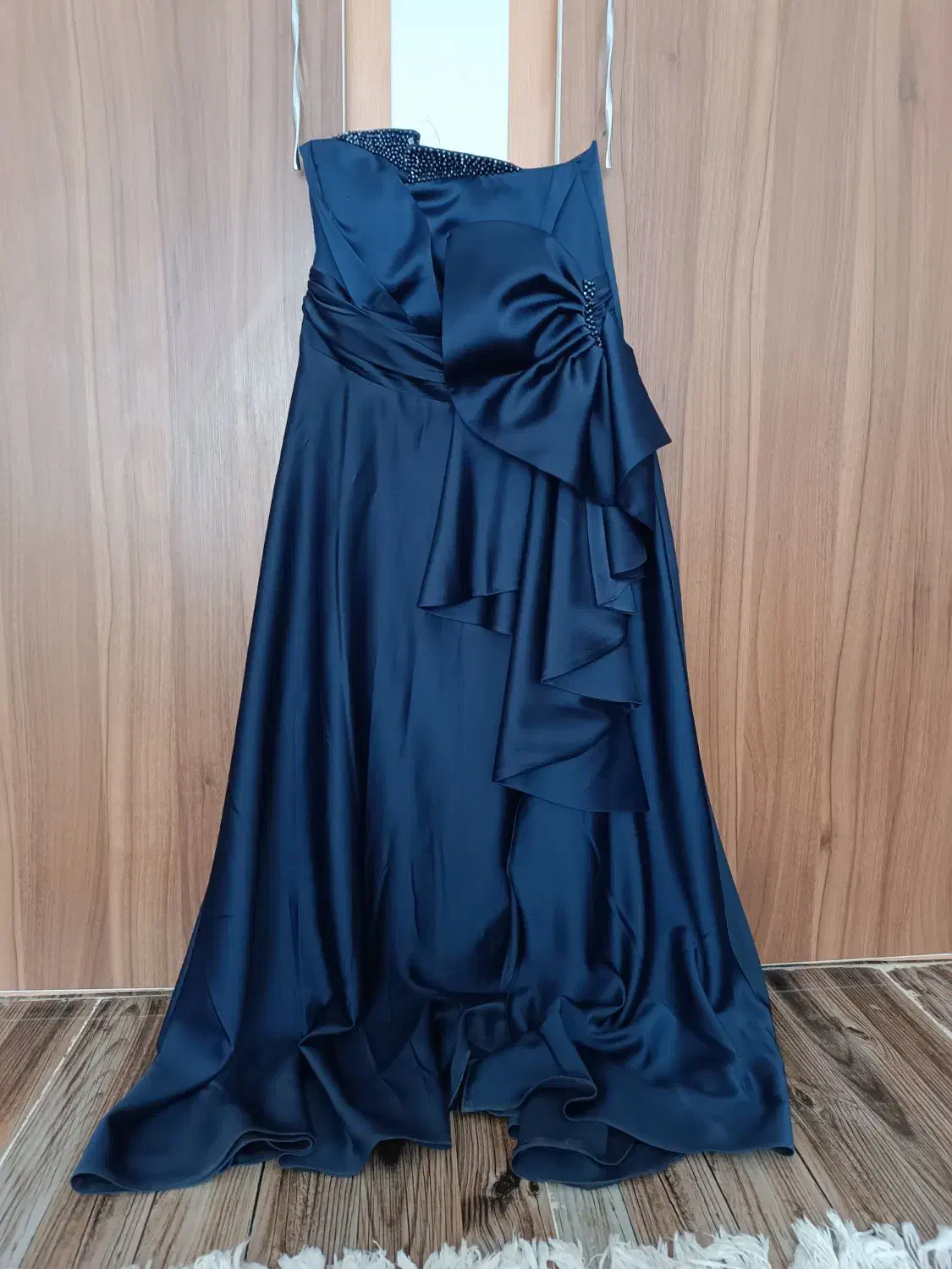 لباس مجلسی|لباس|زرند, |دیوار