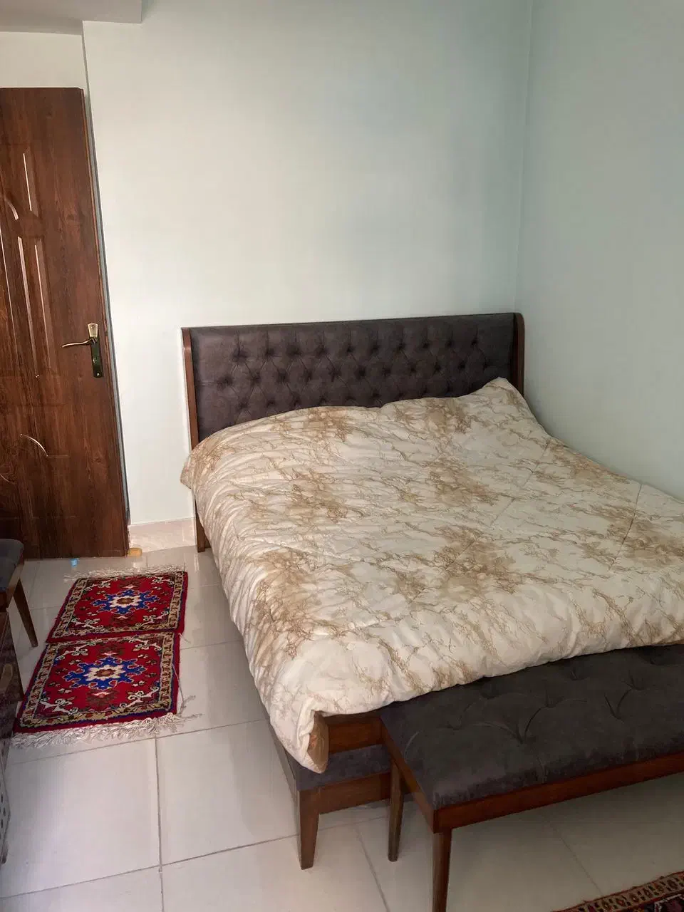 منزل مبله|اجارهٔ کوتاه‌مدت آپارتمان و سوئیت|شیراز, عادل آباد|دیوار