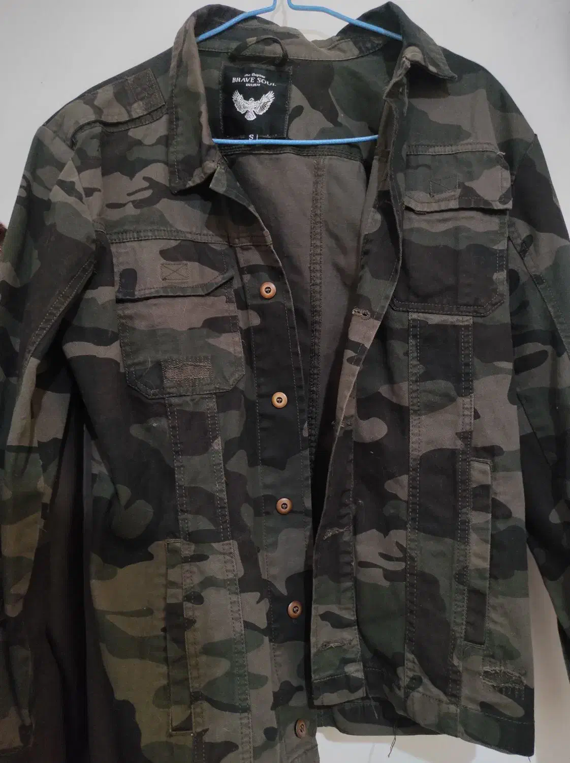 کت چریکی|لباس|مشهد, جانباز|دیوار