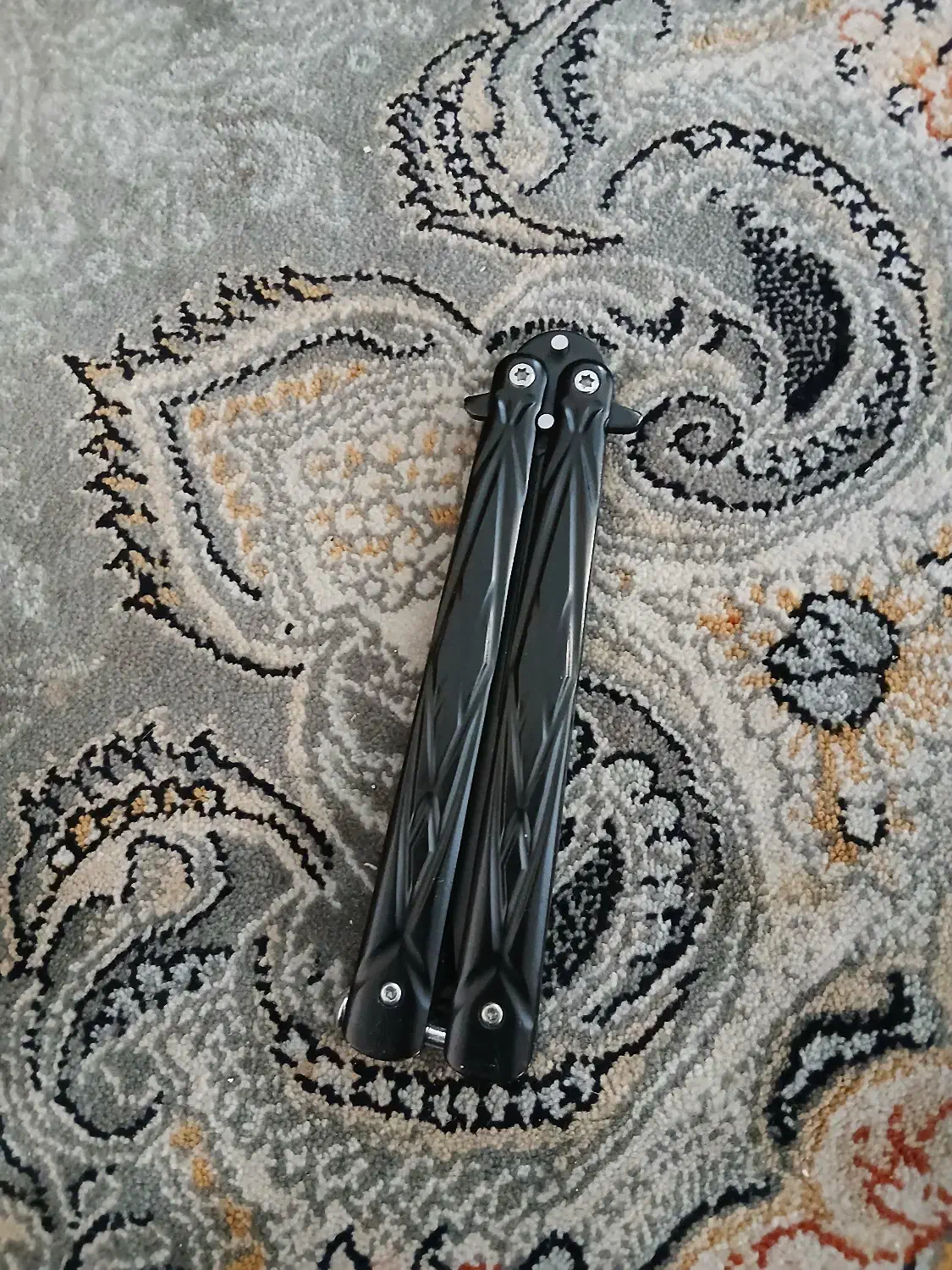 چاقو پروانه ای|کوهنوردی و کمپینگ|قم, وادی السلام|دیوار