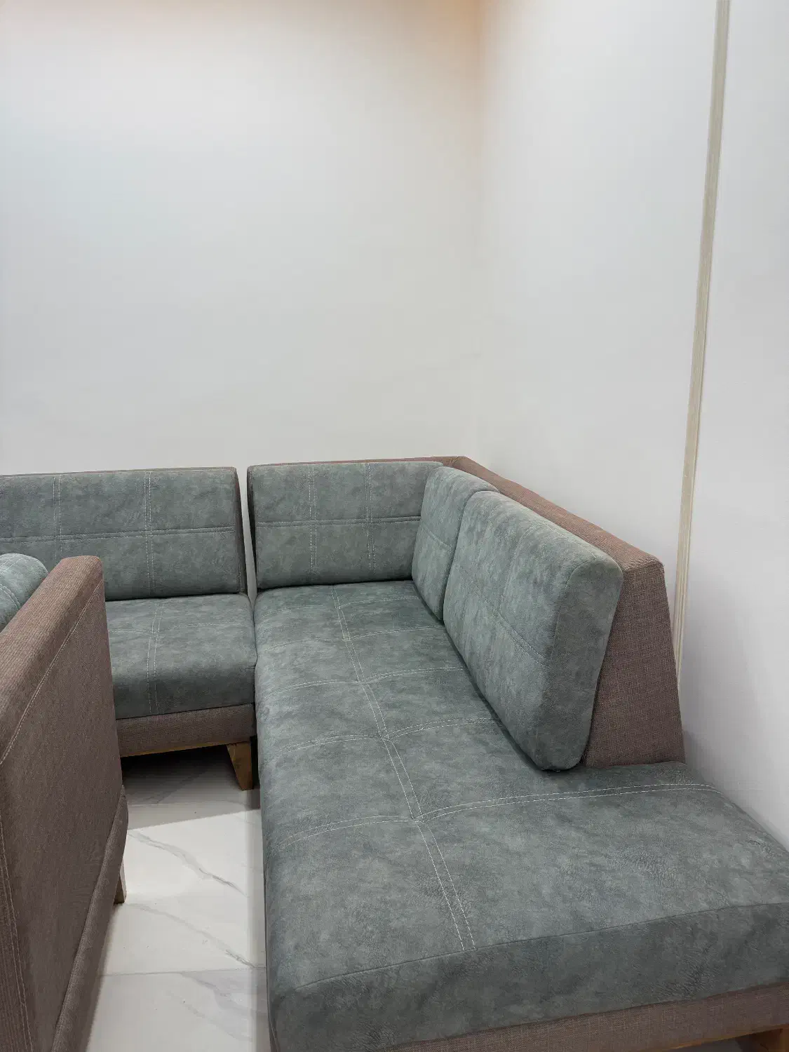 فروش مبل ۸ نفره راحتی در حد صفر|مبلمان خانگی و میز عسلی|رودسر, |دیوار