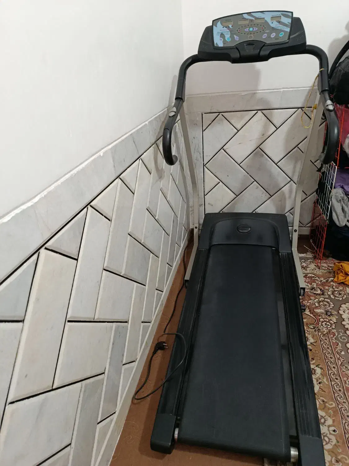 تردمیل|تجهیزات ورزشی|نی‌ریز, |دیوار