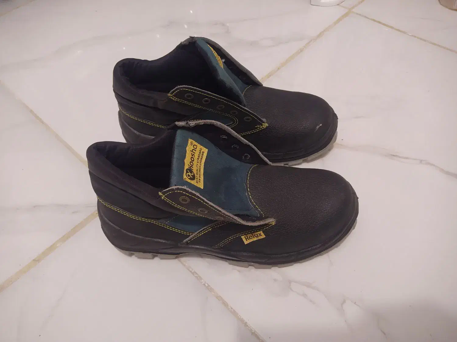 کفش کار|کیف، کفش، کمربند|خرم‌آباد, |دیوار