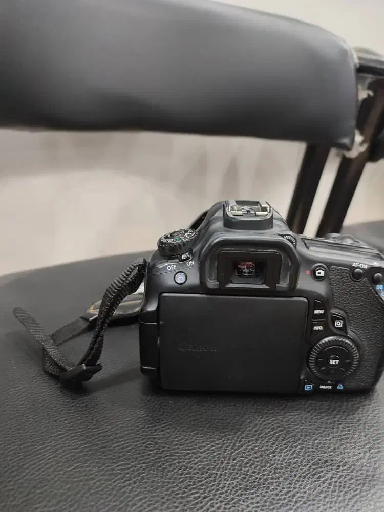 دوربین کنون ۶۰d کم کار|دوربین عکاسی و فیلمبرداری|آستارا, |دیوار