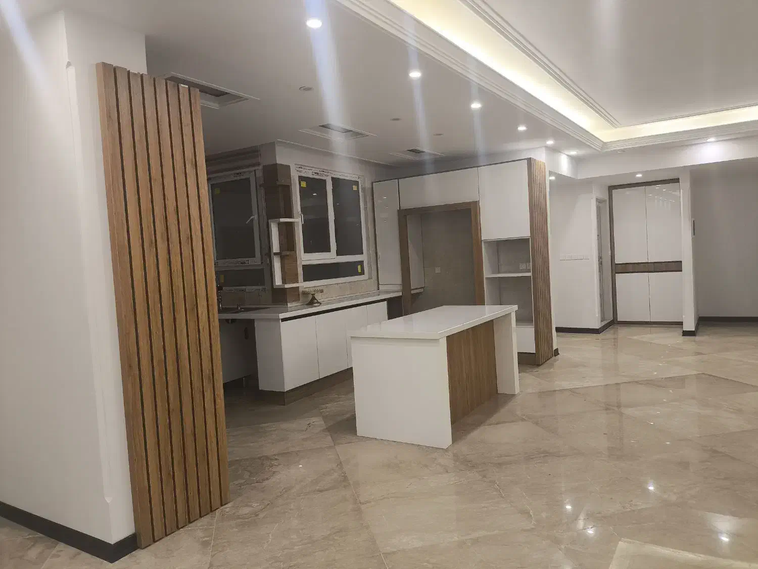 آپارتمان فروشی متراژ بالا،خوش نقشه و لوکس|فروش آپارتمان|دماوند, گیلاوند|دیوار