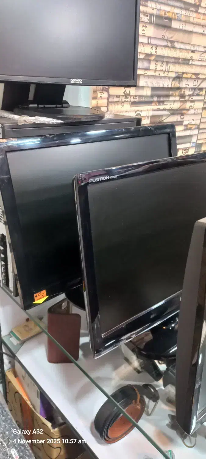 مانیتور السیدی ۱۵ تا ۲۲ اینچ|قطعات و لوازم جانبی رایانه|هشتگرد, هشتگرد قدیم|دیوار