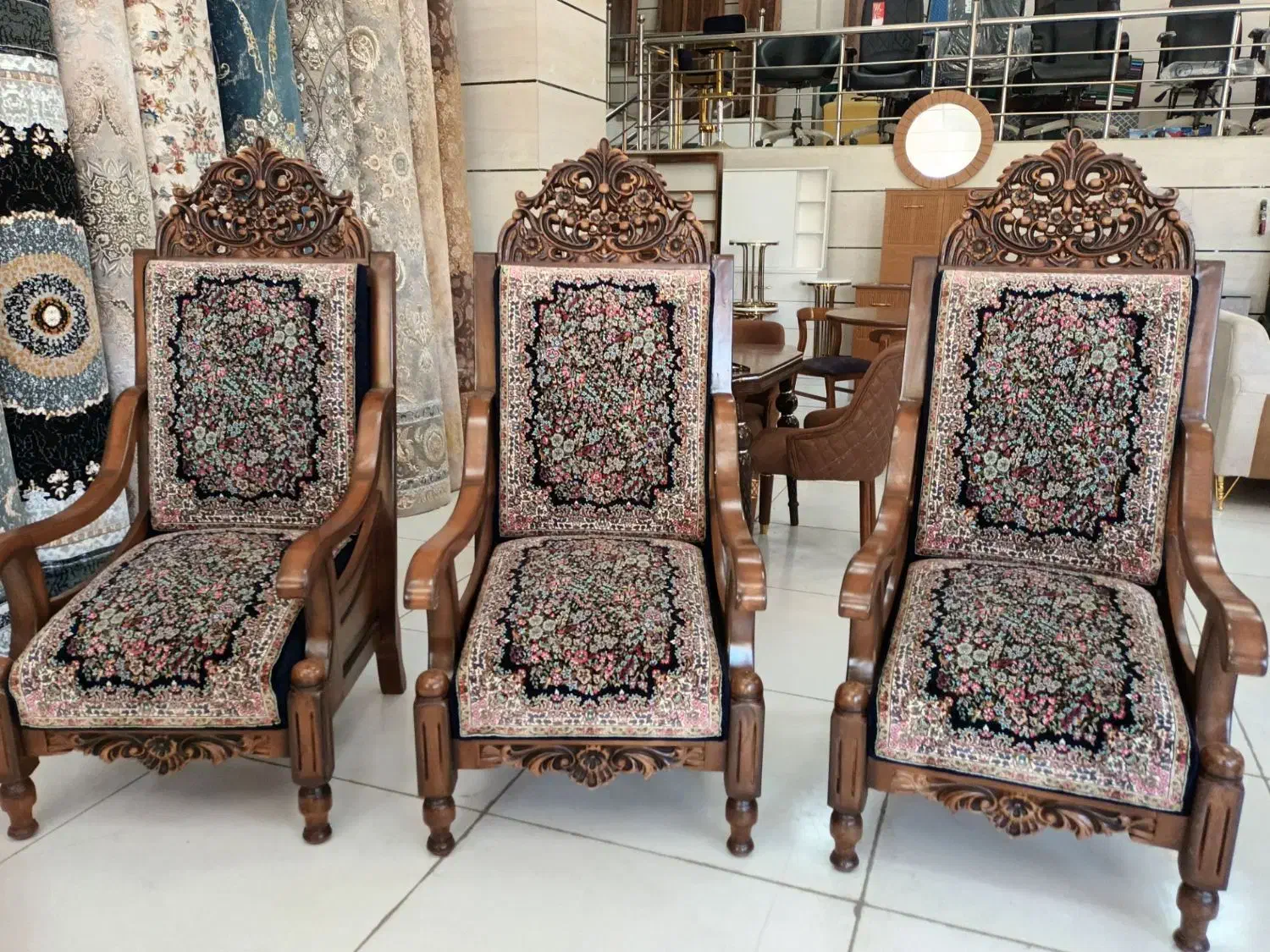 مبلمان قالی|مبلمان خانگی و میز عسلی|ایلام, |دیوار