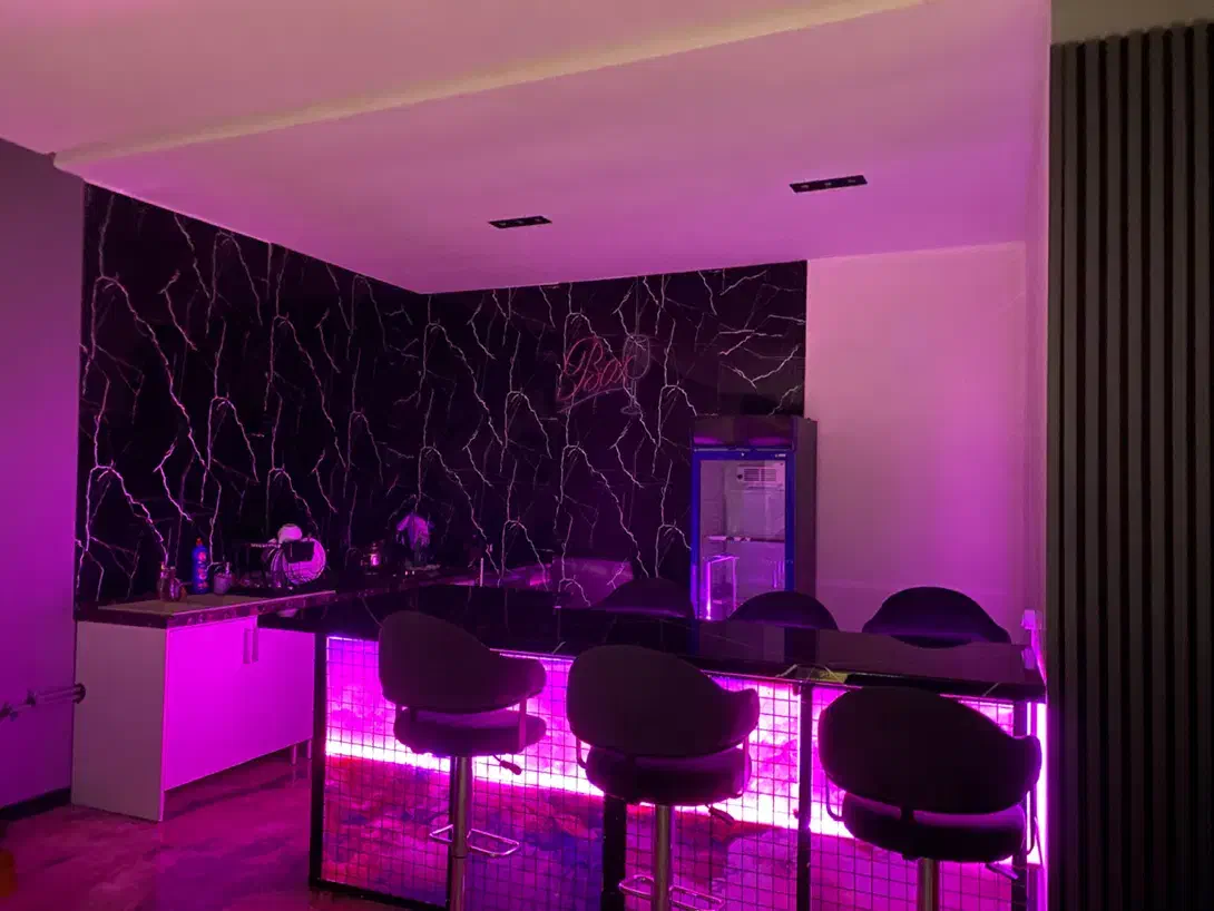 اجاره روزانه تک خواب با فوتبال دستی (تحویل ازصبح|اجارهٔ کوتاهمدت ویلا و باغ|رودهن, |دیوار