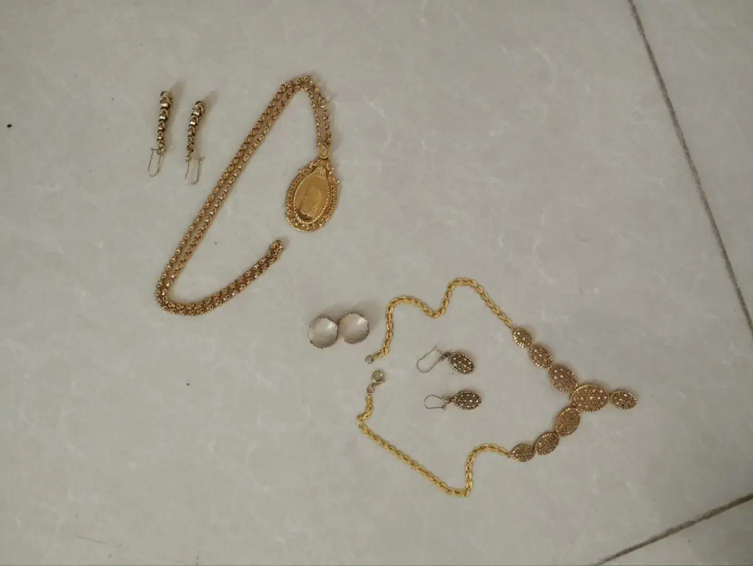 طلای نو به قیمت مستعمل تا 80 گرم|جواهرات|بیرجند, |دیوار