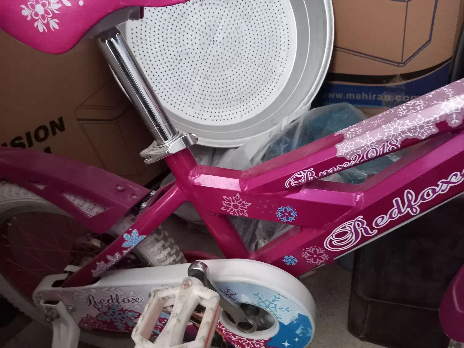 دوچرخه دخترانه مارک رد لوکس|دوچرخه، اسکیت، اسکوتر|صدرا-فارس, فاز ۱|دیوار