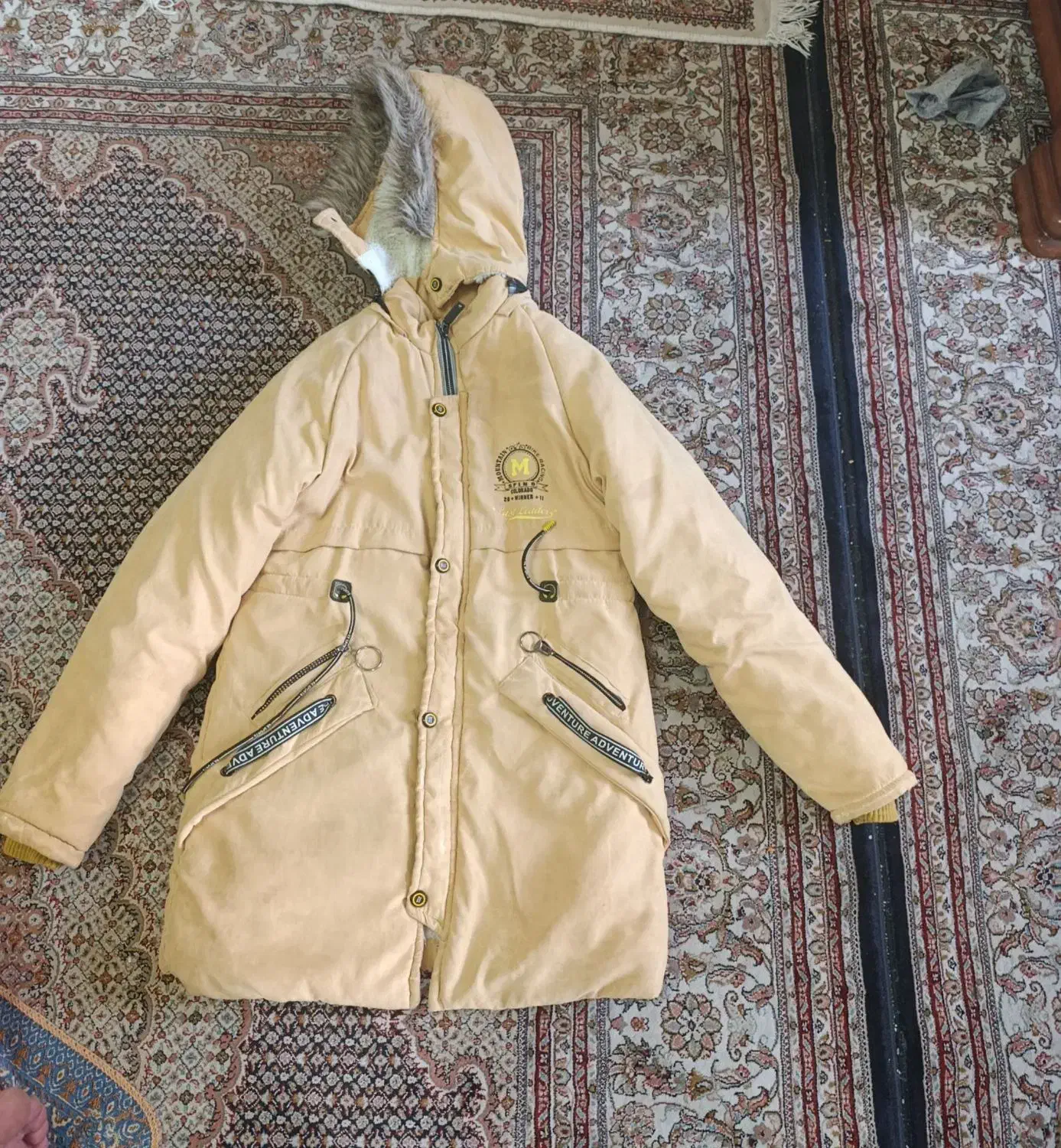 کاپشن دخترانه|لباس|خوی, |دیوار