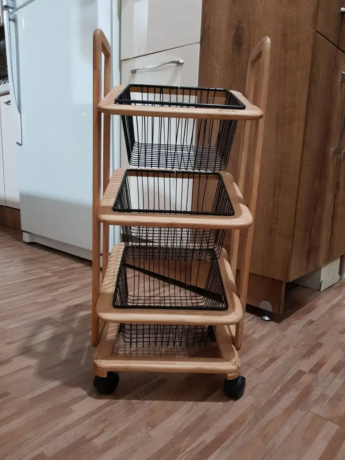 سبد سیب زمینی و پیاز  چوبی|آب‌چکان و نظم‌دهنده ظروف|پرند, فاز ۵|دیوار