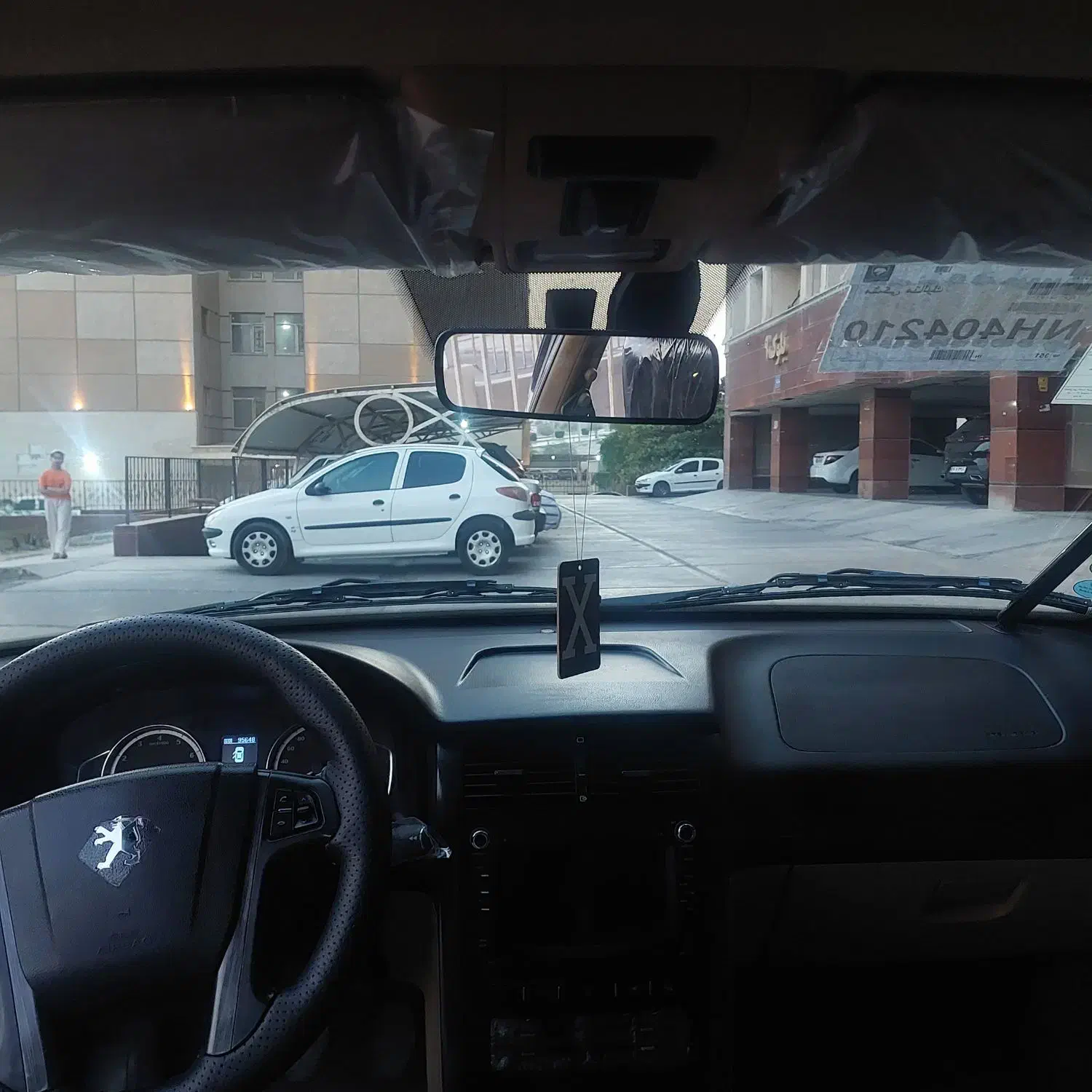 پژو پارس XU7P (سفارشیelx)، مدل ۱۴۰۱|خودرو سواری و وانت|بندرعباس, |دیوار