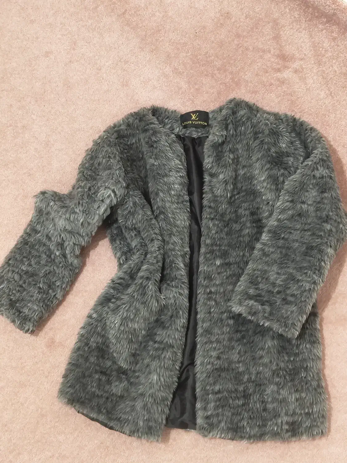 کت خز|لباس|ساوه, |دیوار