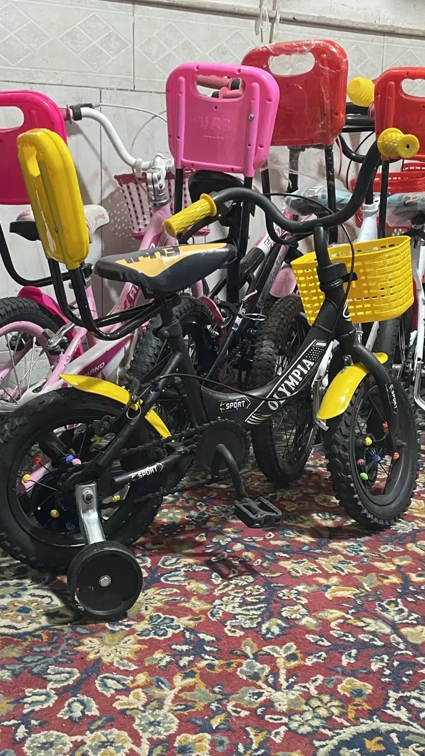 دوچرخه12 دارای کمکی پشتی سبد(خیابان کوثر16)|دوچرخه، اسکیت، اسکوتر|نیشابور, رحمت آباد|دیوار