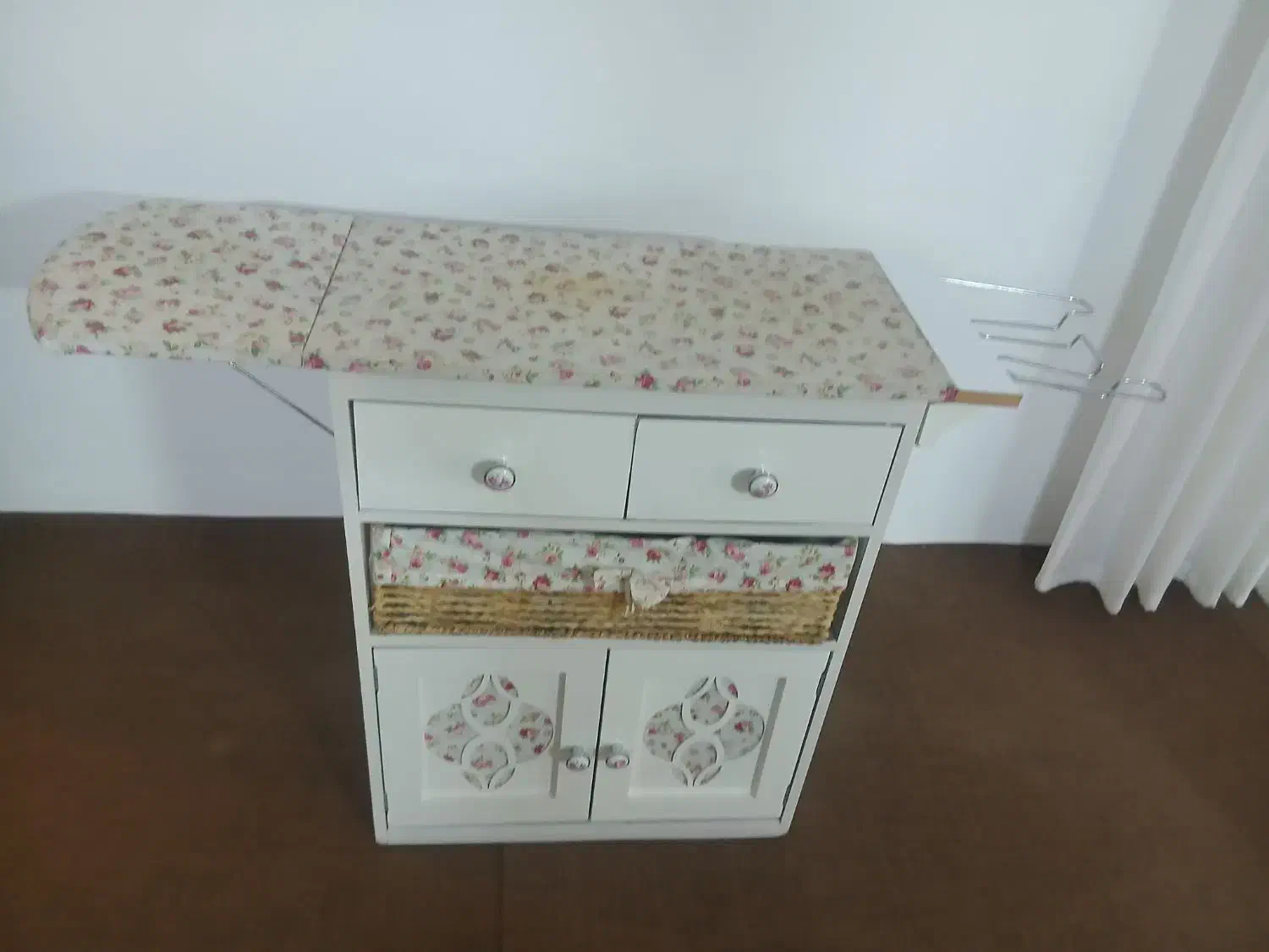 میز اتو|اتو و لوازم اتو|خوی, |دیوار