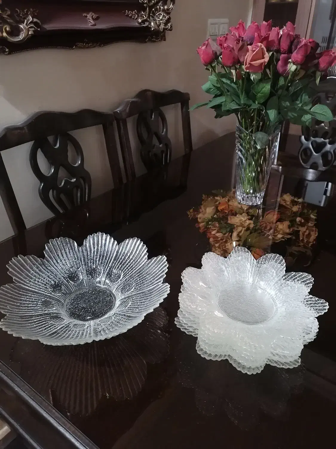 ظرف بزرگ میوه و7عدد بشقاب میوه خوری قدیمی|ظروف سرو و پذیرایی|تهران, سازمان آب|دیوار