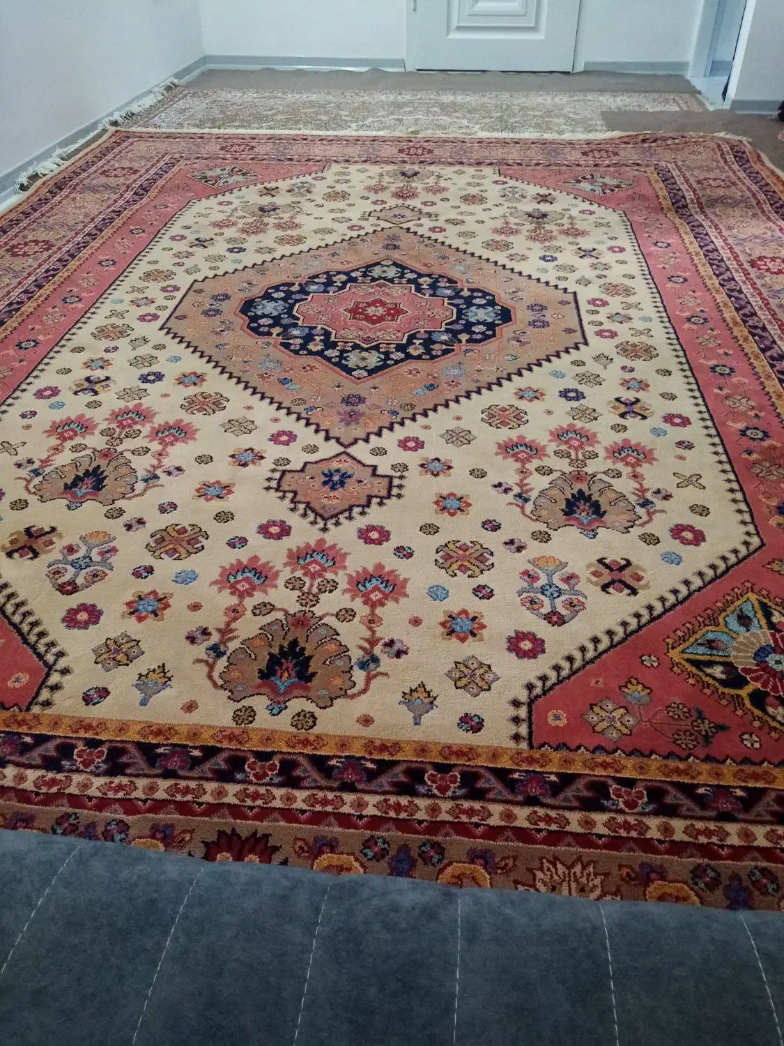 یک تخته فرش 12متری|فرش|سبزوار, فیاض|دیوار