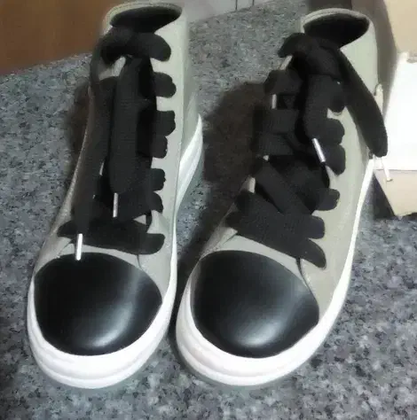 ک.فش|کیف، کفش، کمربند|بروجن, |دیوار