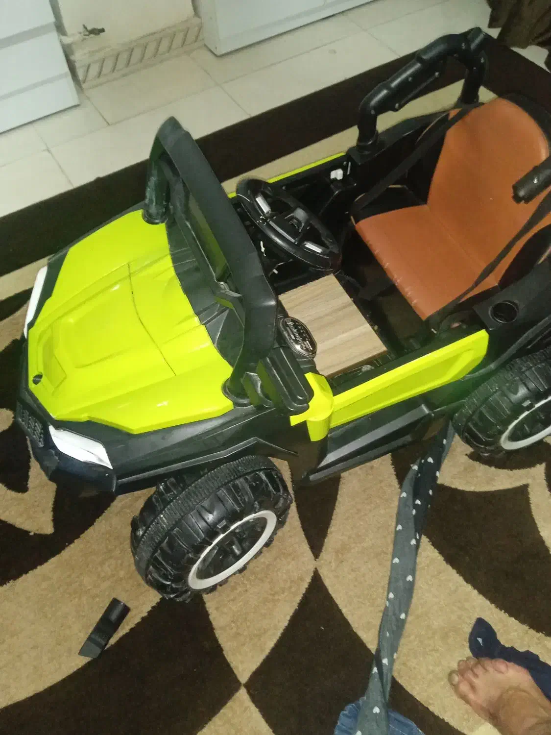 ماشین شارژی صندلی چرم|اسباب‌بازی بچه|رشت, استقامت ۱|دیوار