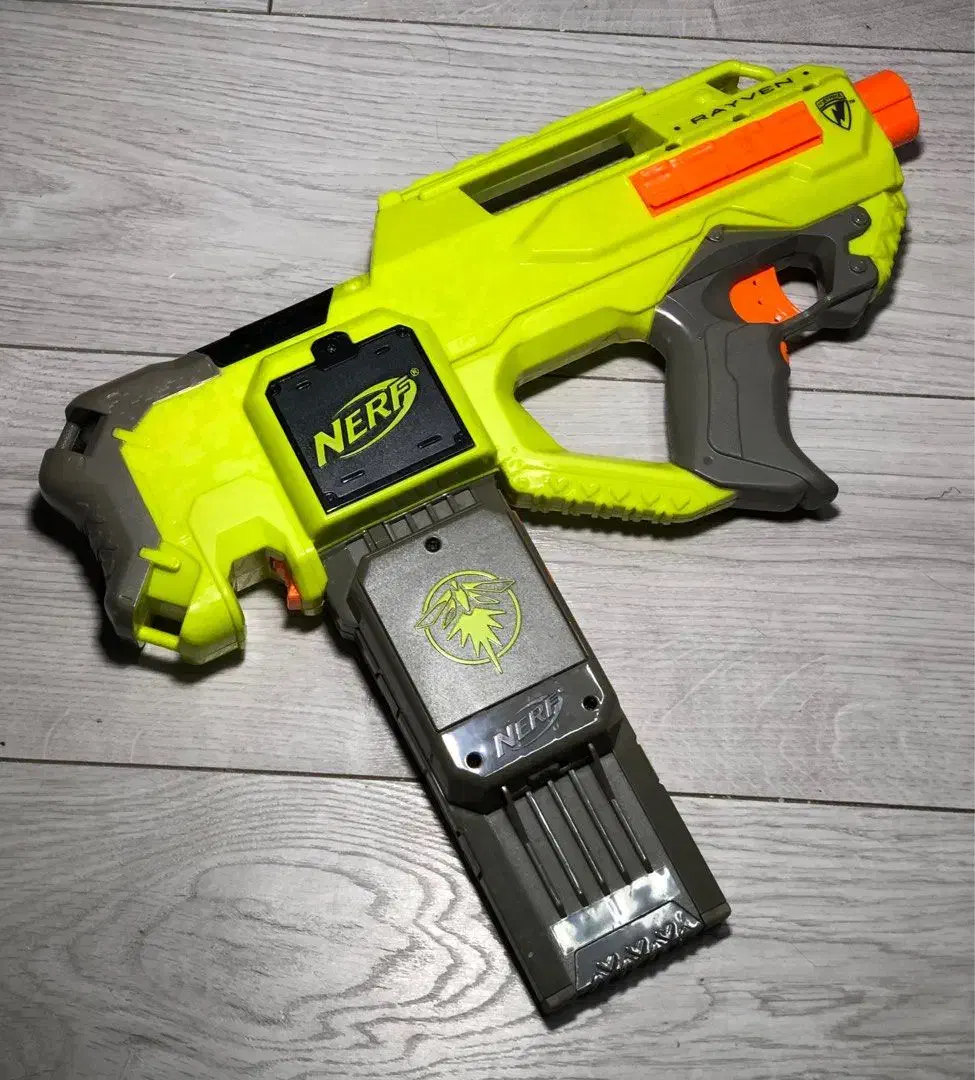 تفنگ نرف شبرنگ|اسباببازی|تهران, مجیدآباد|دیوار